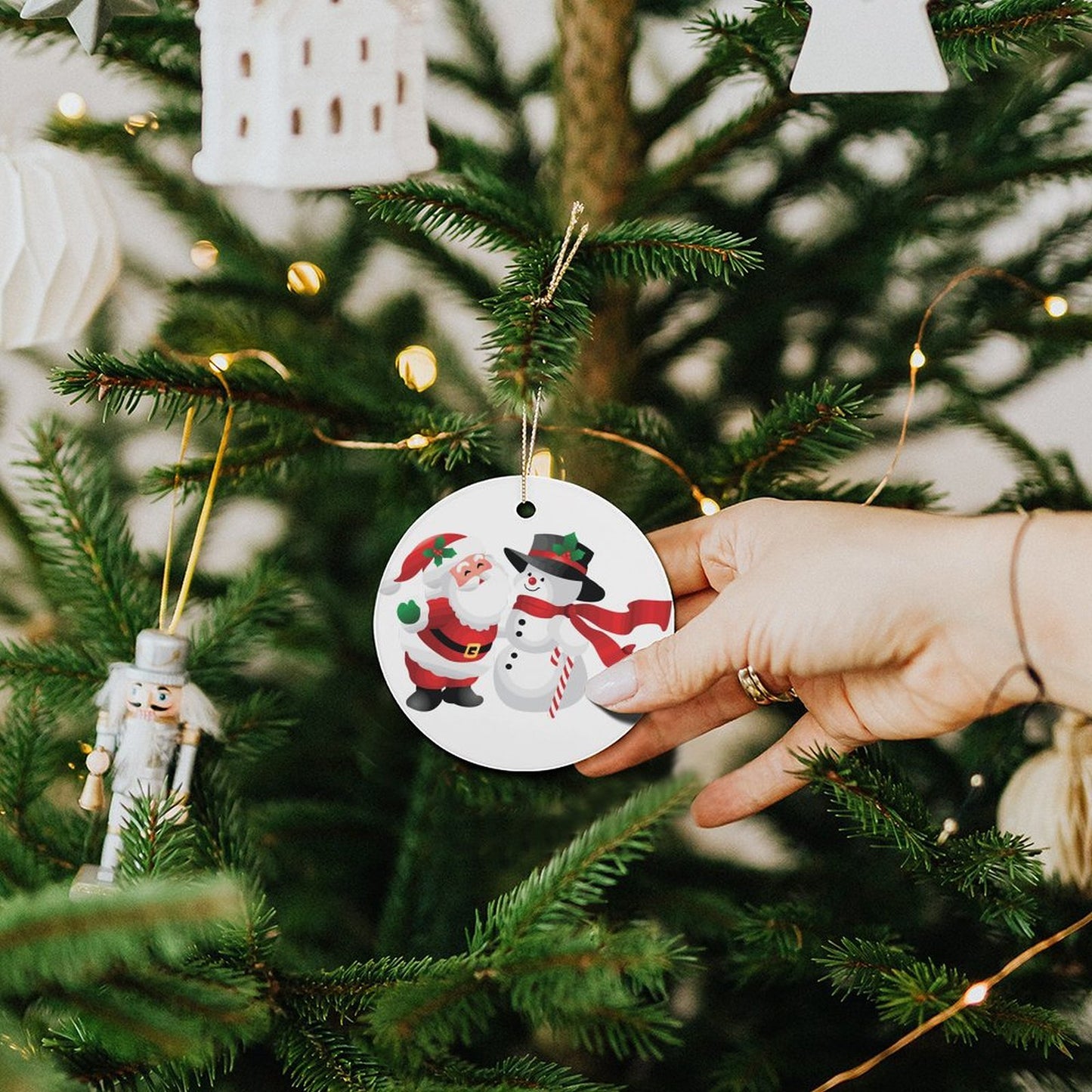 Un Legado en Cerámica: Tu Adorno Navideño con Foto de Alta Calidad