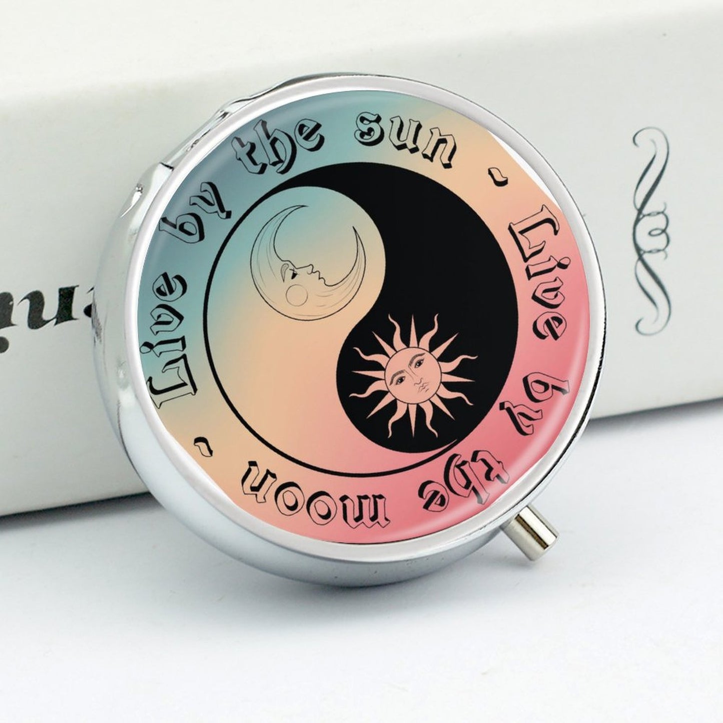 Pastillero Redondo Personalizado | Lleva tus Pastillas con Estilo