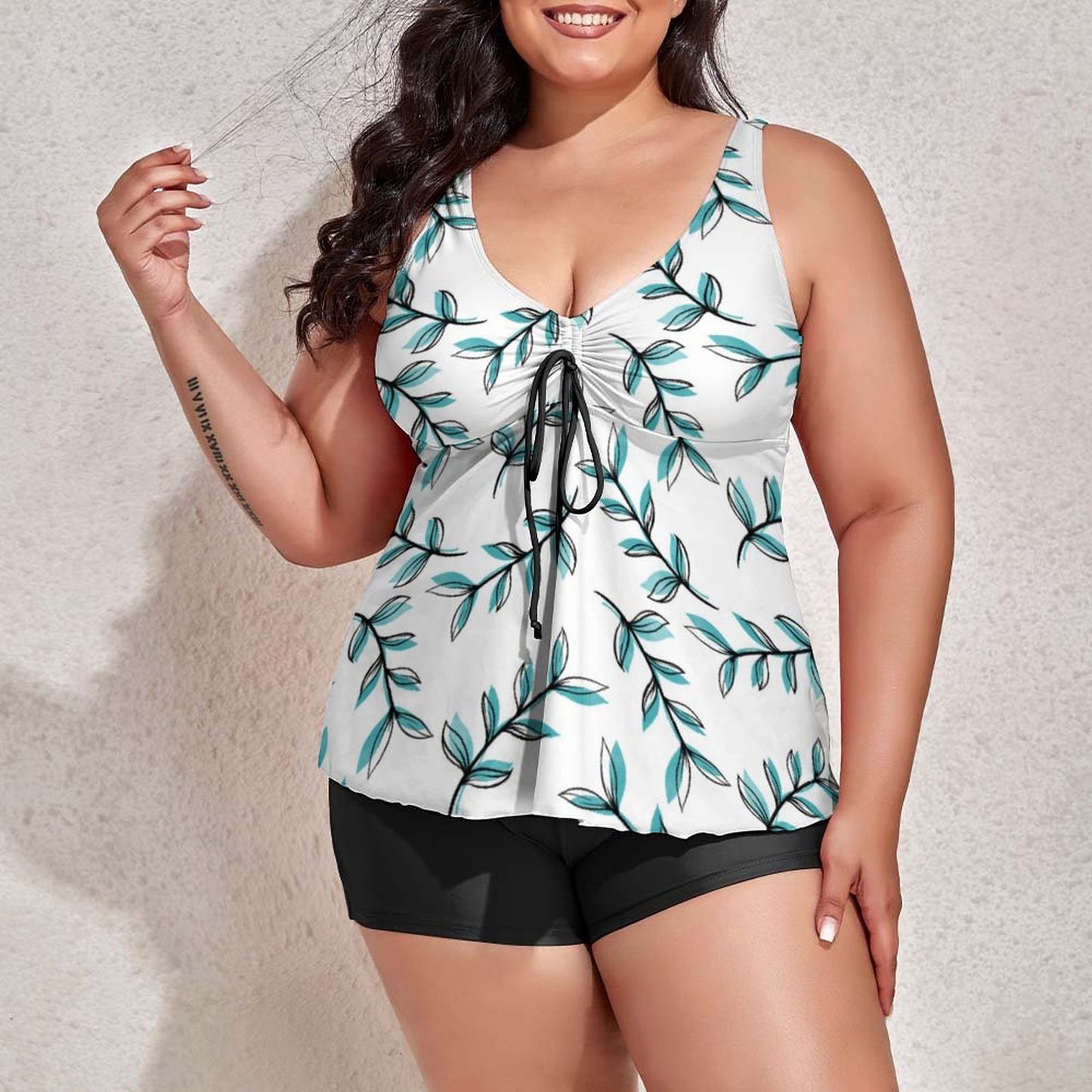 Mujeres Curvy en la Playa | Tankini con Short a tu Estilo